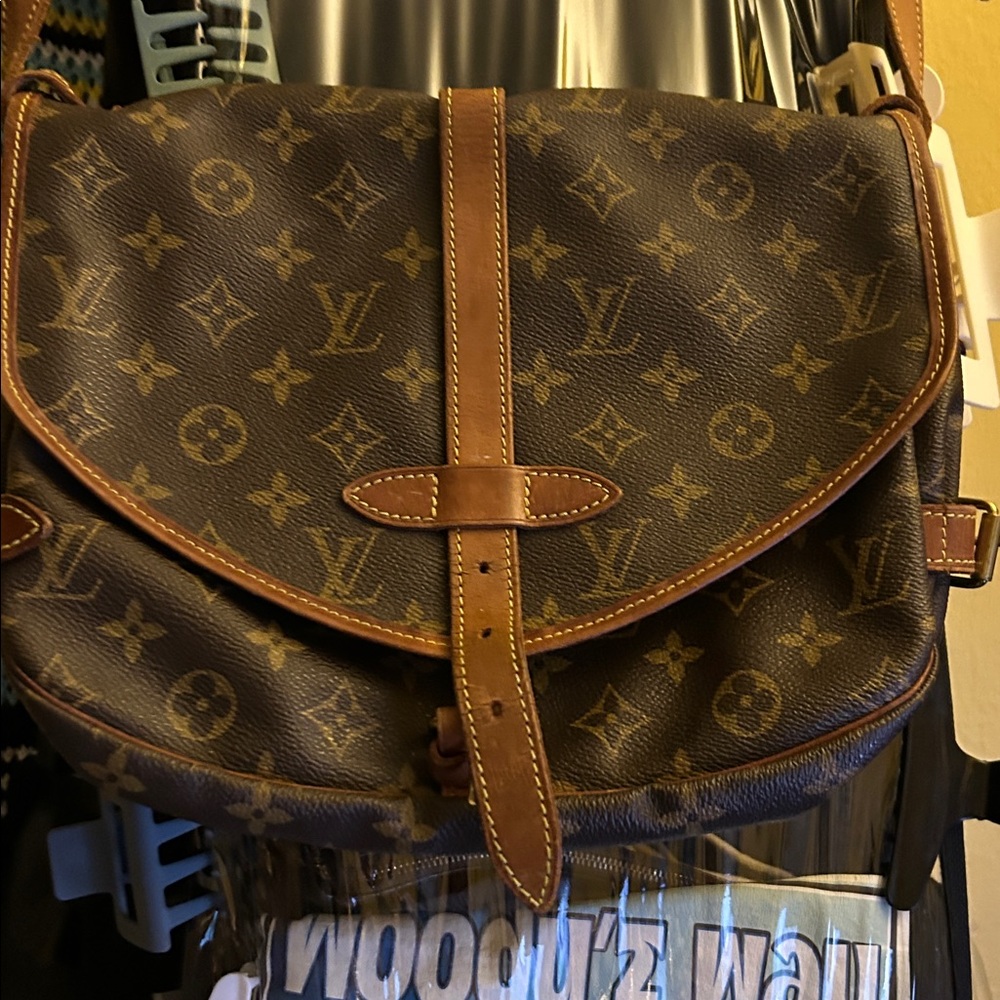Louis Vuitton Brown Monogram Shoulder Bag - Picture 8 of 16
